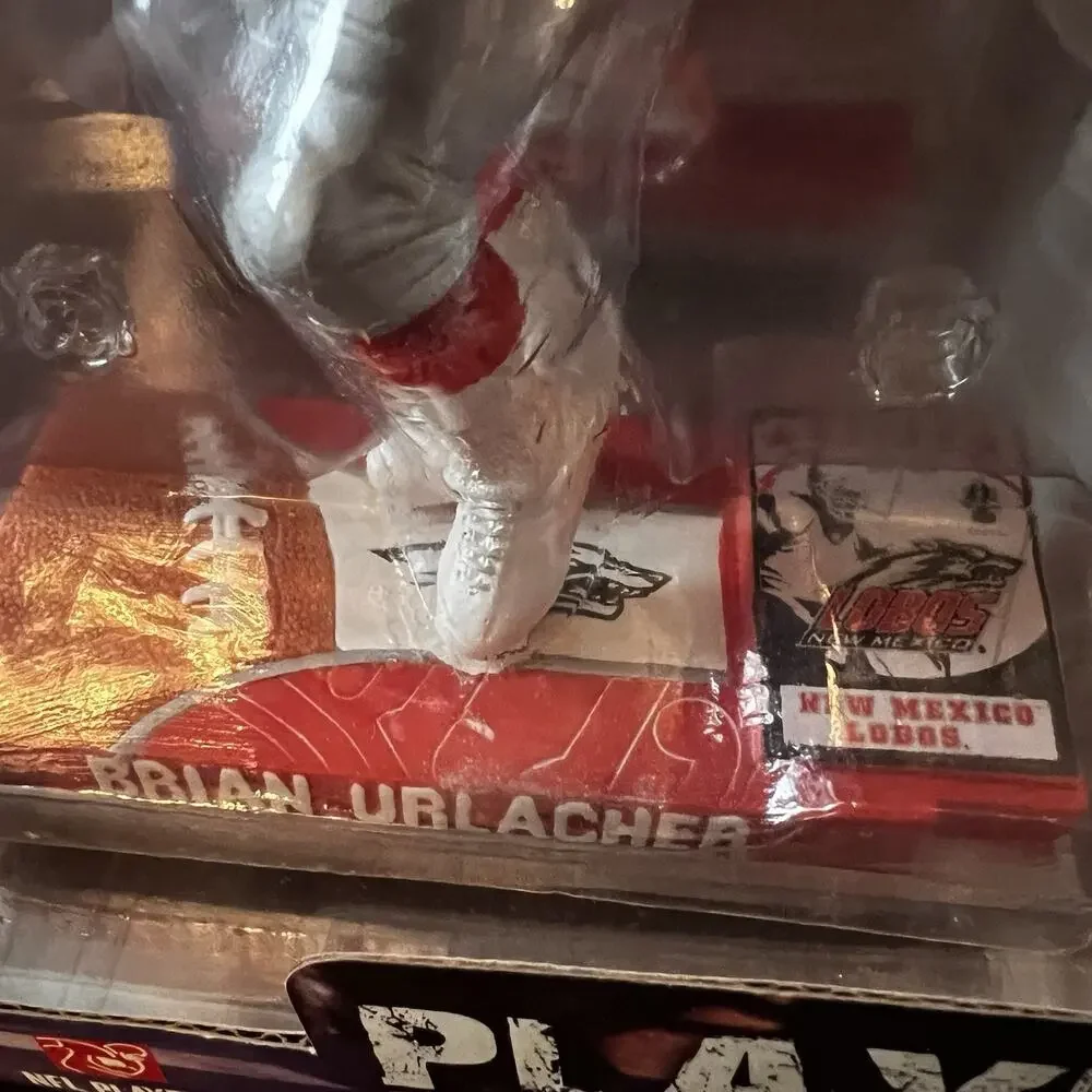 NFL Brian Urlacher 44 New Mexico Lobos Player Bobble Head Football New In Box